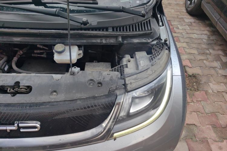 Used BYD Dolphin 2021 405 km Fashion Edition Engine Bay Left