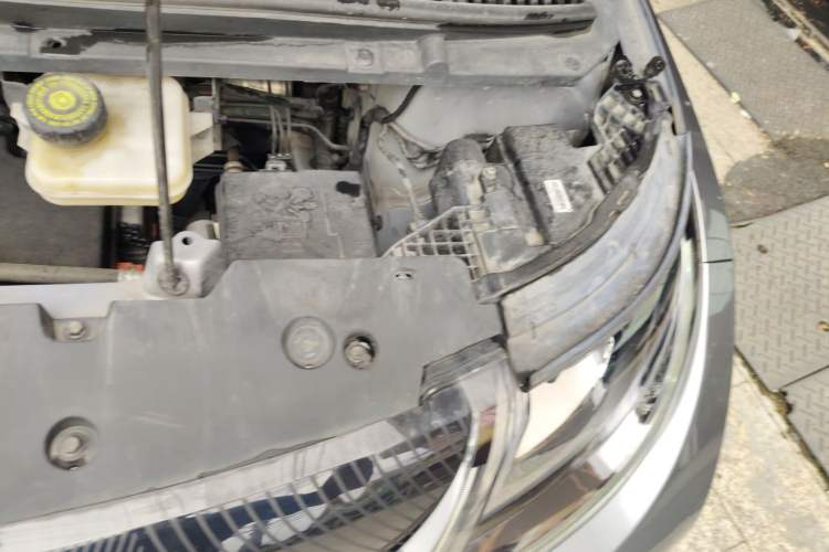 Used BYD Dolphin 2021 405 km Fashion Edition Engine Bay Left