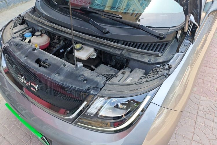 Used BYD Dolphin 2021 405 km Fashion Edition Engine Bay Left