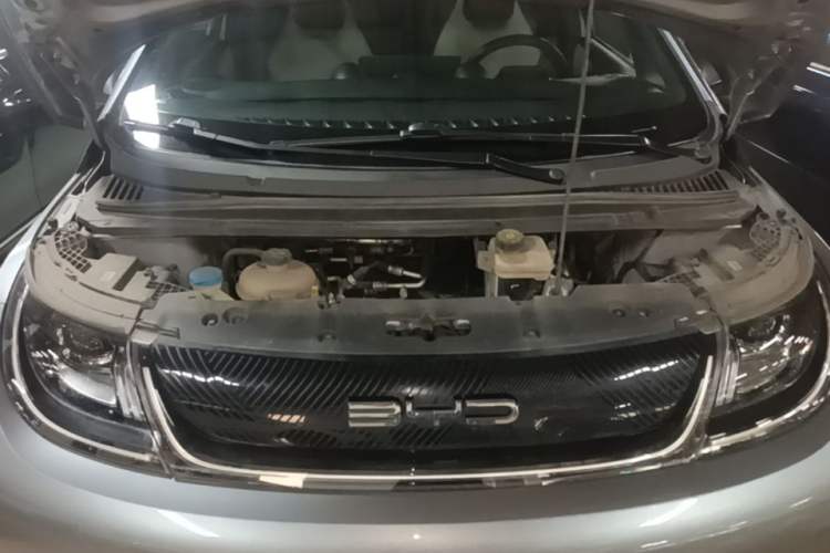 Used BYD Dolphin 2021 405 km Fashion Edition Engine Bay