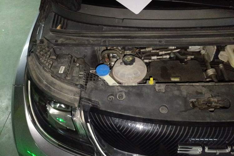 Used BYD Dolphin 2021 405 km Fashion Edition Engine Bay Right