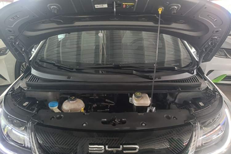 Used BYD Dolphin 2021 405 km Fashion Edition Engine Bay