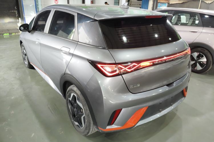 Used BYD Dolphin 2021 405 km Fashion Edition Exterior 2