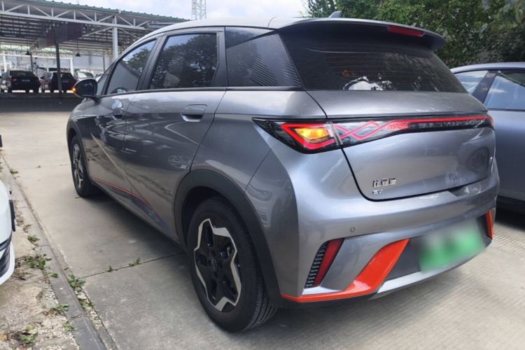 Used BYD Dolphin 2021 405 km Fashion Edition Exterior 2