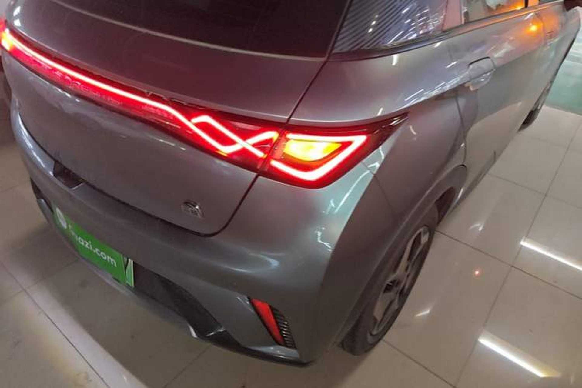 Used BYD Dolphin 2021 405 km Fashion Edition Exterior 3