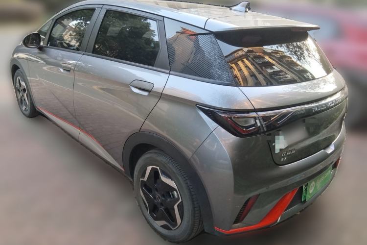 Used BYD Dolphin 2021 405 km Fashion Edition Exterior 3