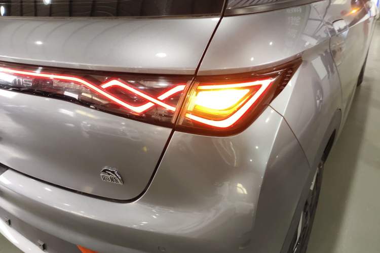 Used BYD Dolphin 2021 405 km Fashion Edition Exterior 3