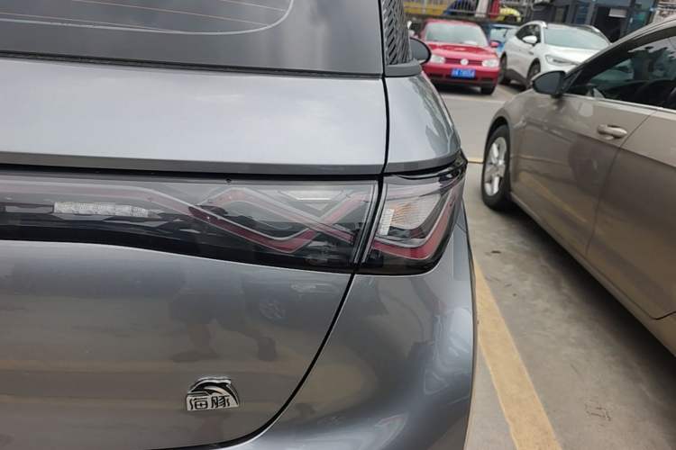 Used BYD Dolphin 2021 405 km Fashion Edition Exterior 3