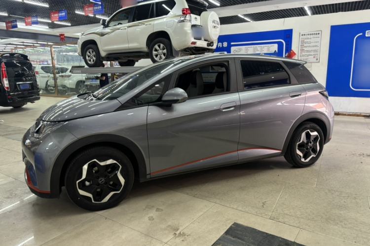 Used BYD Dolphin 2021 405 km Fashion Edition Exterior 4