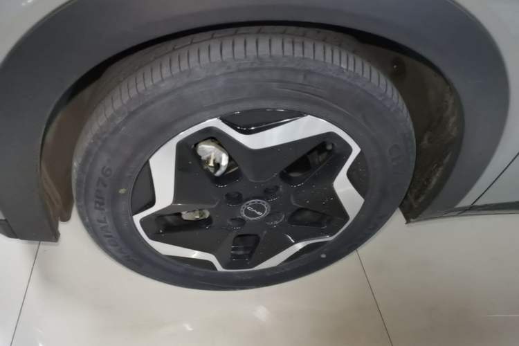 Used BYD Dolphin 2021 405 km Fashion Edition Exterior 4