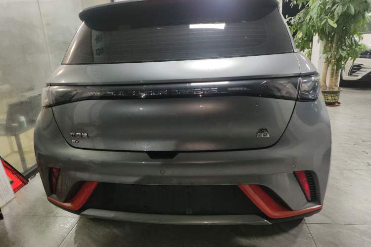Used BYD Dolphin 2021 405 km Fashion Edition Exterior 4
