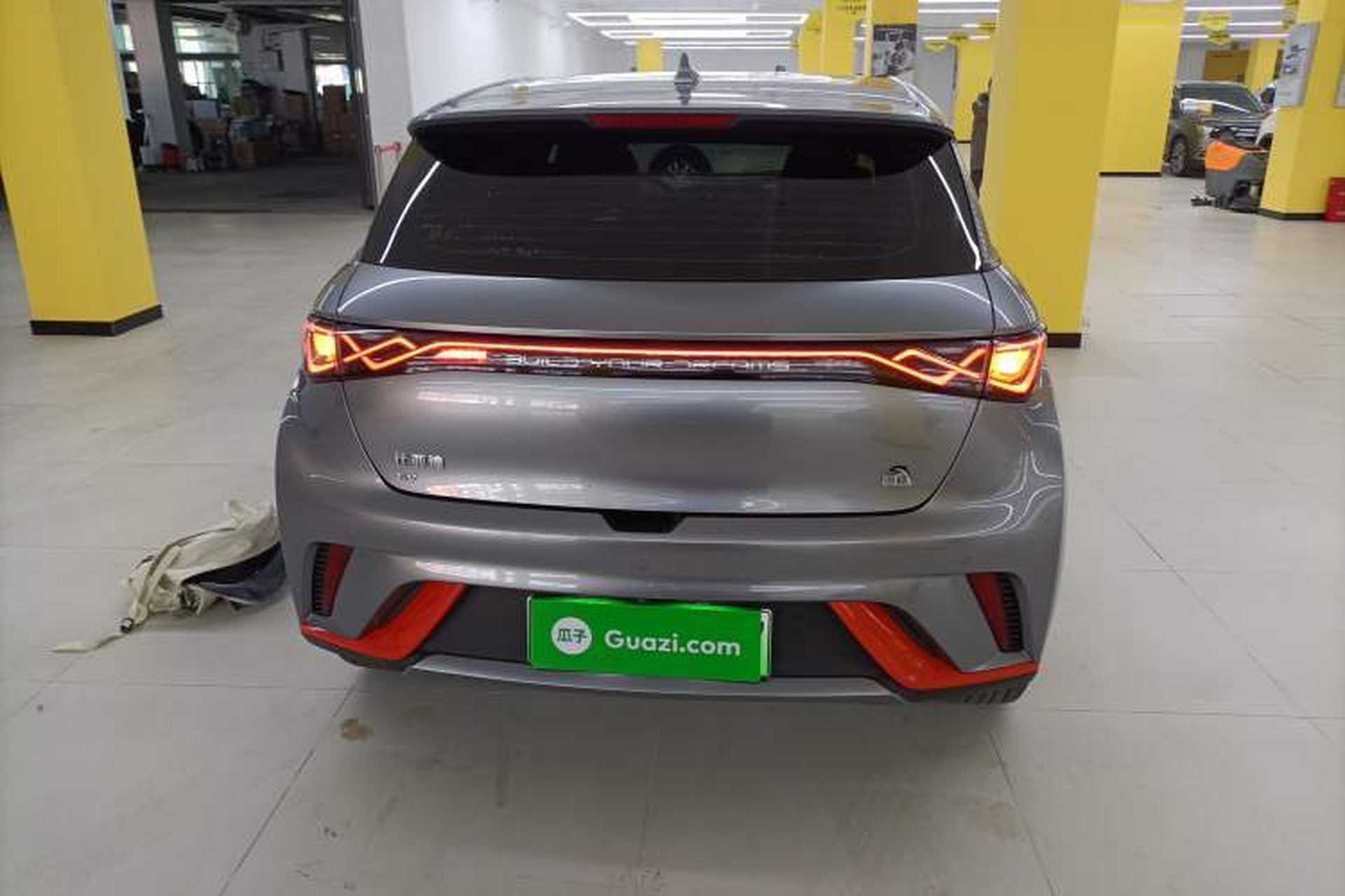 Used BYD Dolphin 2021 405 km Fashion Edition Exterior 4