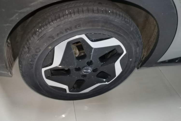 Used BYD Dolphin 2021 405 km Fashion Edition Exterior 5