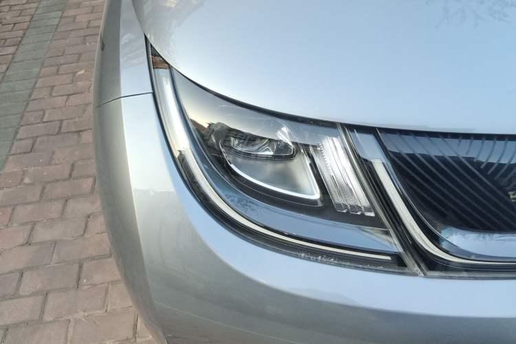 Used BYD Dolphin 2021 405 km Fashion Edition Exterior 6