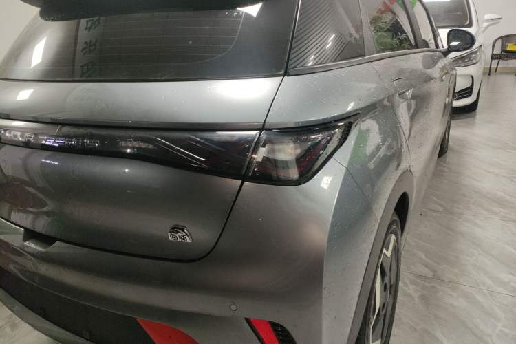 Used BYD Dolphin 2021 405 km Fashion Edition Exterior 6
