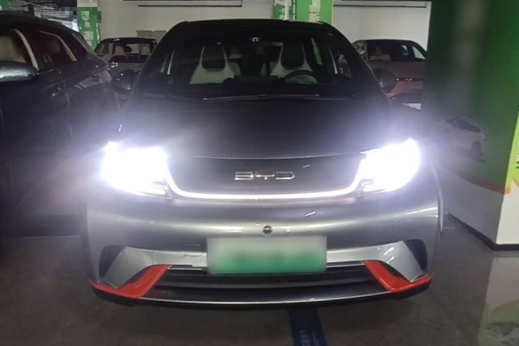 Used BYD Dolphin 2021 405 km Fashion Edition Front