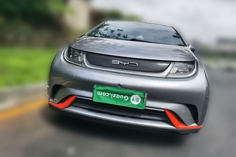 Used BYD Dolphin 2021 405 km Fashion Edition Front