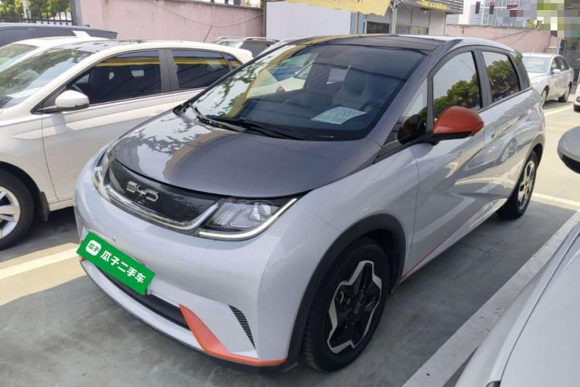 Used BYD Dolphin 2021 405 km Fashion Edition Front Left 45 Deg