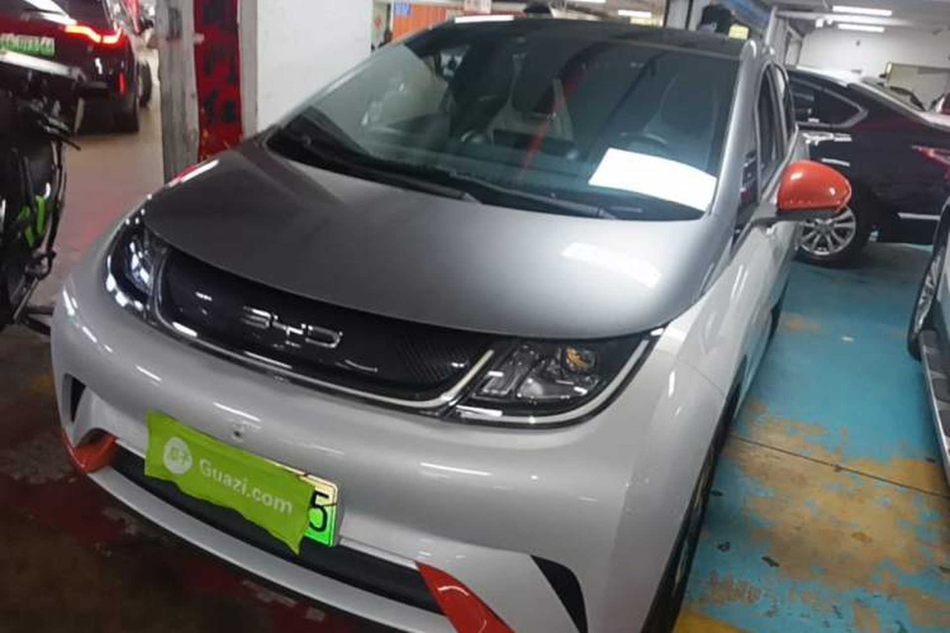 Used BYD Dolphin 2021 405 km Fashion Edition Front Left 45 Deg