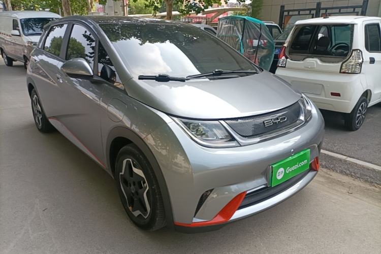 Used BYD Dolphin 2021 405 km Fashion Edition Front Right 45 Deg