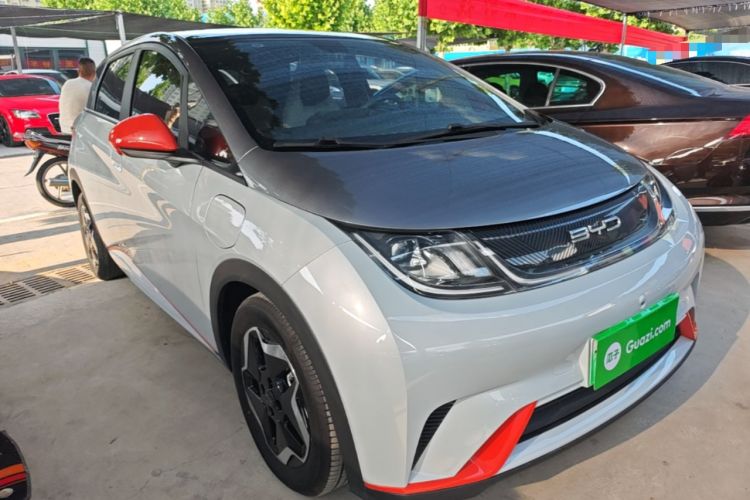 Used BYD Dolphin 2021 405 km Fashion Edition Front Right 45 Deg