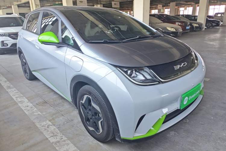 Used BYD Dolphin 2021 405 km Free Version Front Right 45 Deg