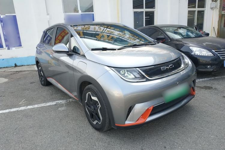 Used BYD Dolphin 2021 405 km Free Version Front Right 45 Deg