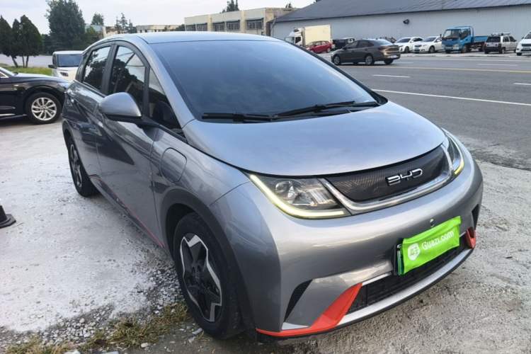 Used BYD Dolphin 2021 405 km Fashion Edition Front Right 45 Deg