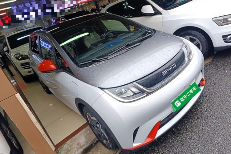Used BYD Dolphin 2021 405 km Fashion Edition Front Right 45 Deg