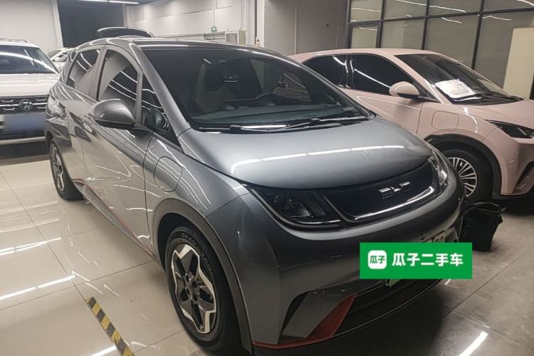 Used BYD Dolphin 2021 405 km Fashion Edition Front Right 45 Deg