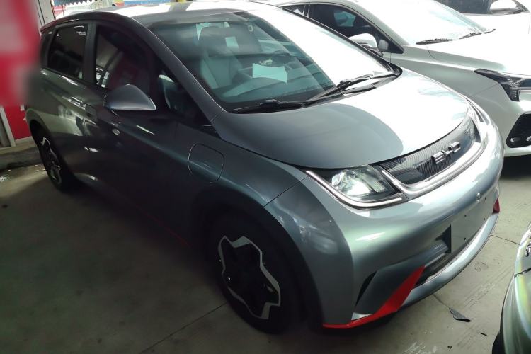 Used BYD Dolphin 2021 405 km Free Version Front Right 45 Deg