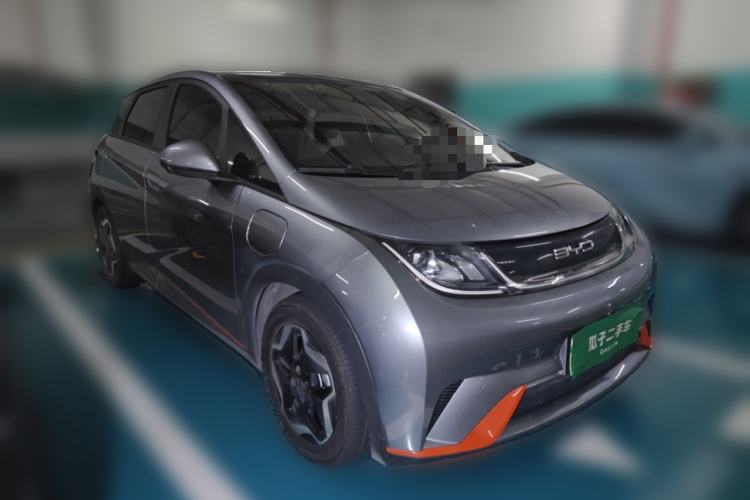 Used BYD Dolphin 2021 405 km Fashion Edition Front Right 45 Deg