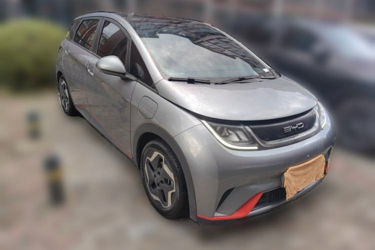 Used BYD Dolphin 2021 405 km Fashion Edition Front Right 45 Deg