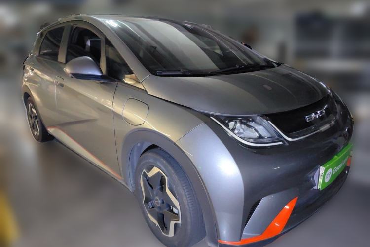 Used BYD Dolphin 2021 405 km Fashion Edition Front Right 45 Deg