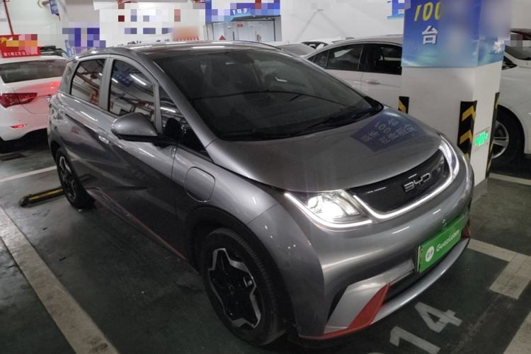 Used BYD Dolphin 2021 405 km Fashion Edition Front Right 45 Deg