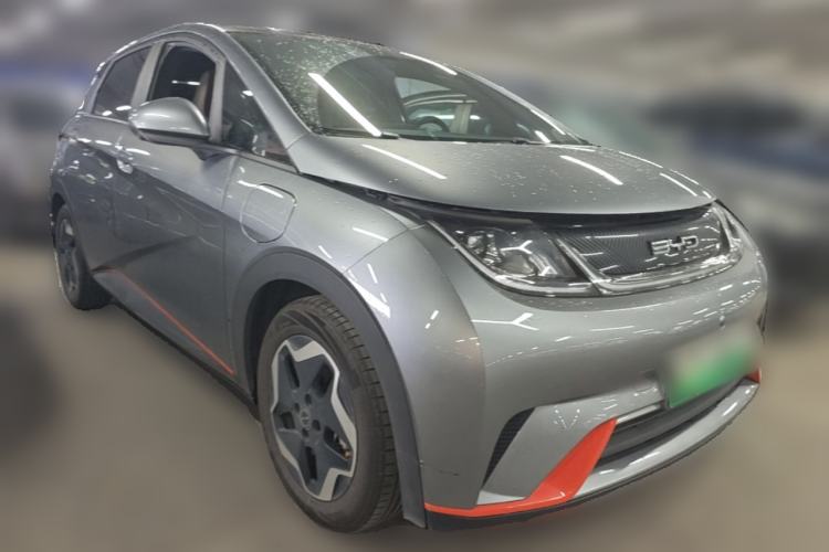 Used BYD Dolphin 2021 405 km Fashion Edition Front Right 45 Deg