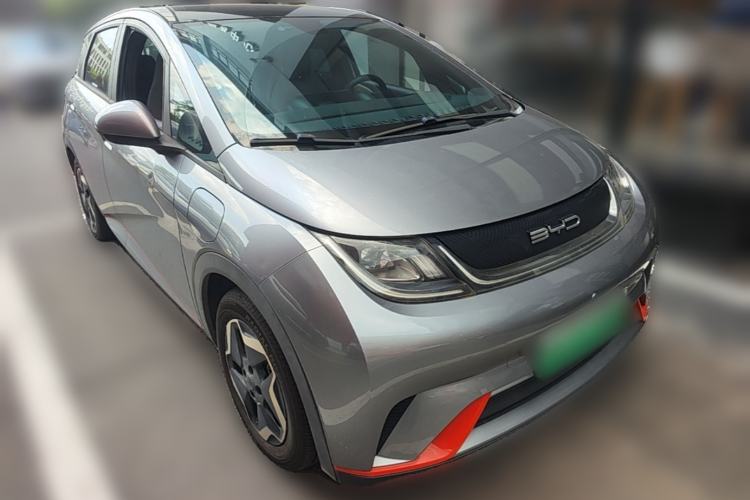 Used BYD Dolphin 2021 405 km Fashion Edition Front Right 45 Deg