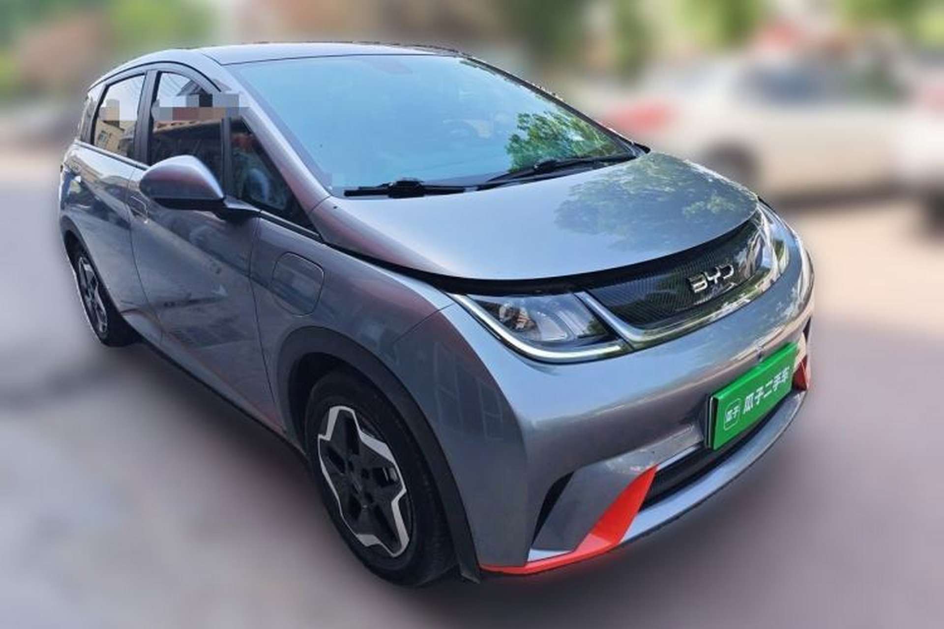 Used BYD Dolphin 2021 405 km Fashion Edition Front Right 45 Deg