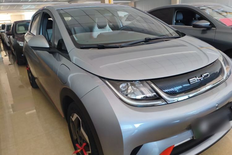 Used BYD Dolphin 2021 405 km Free Version Front Right 45 Deg