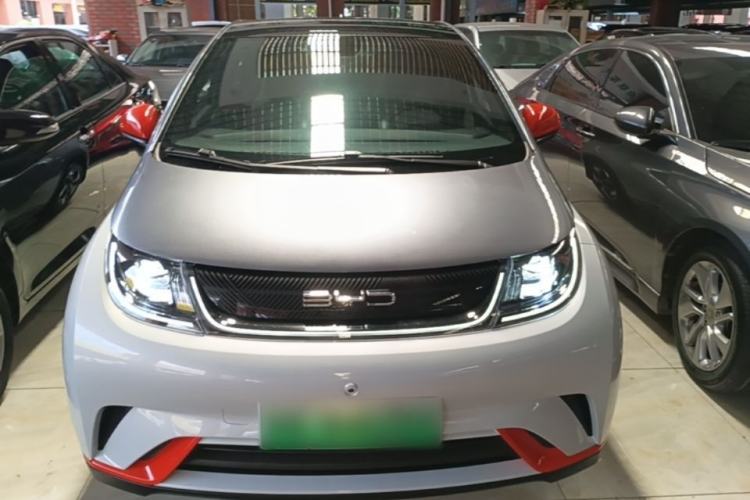 Used BYD Dolphin 2021 405 km Fashion Edition Front