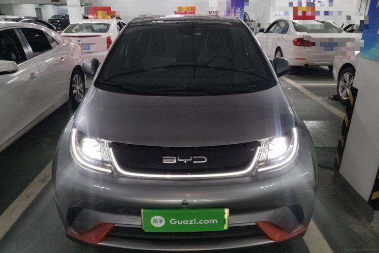 Used BYD Dolphin 2021 405 km Fashion Edition Front