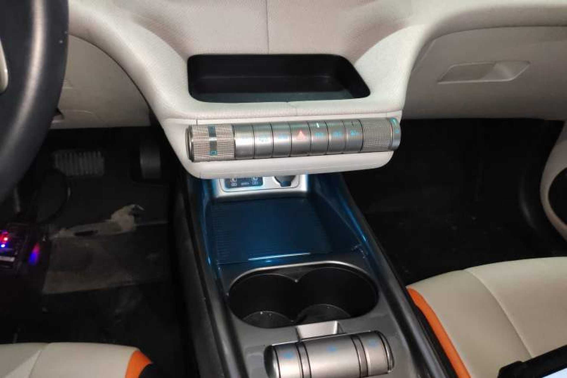 Used BYD Dolphin 2021 405 km Fashion Edition Gear Lever