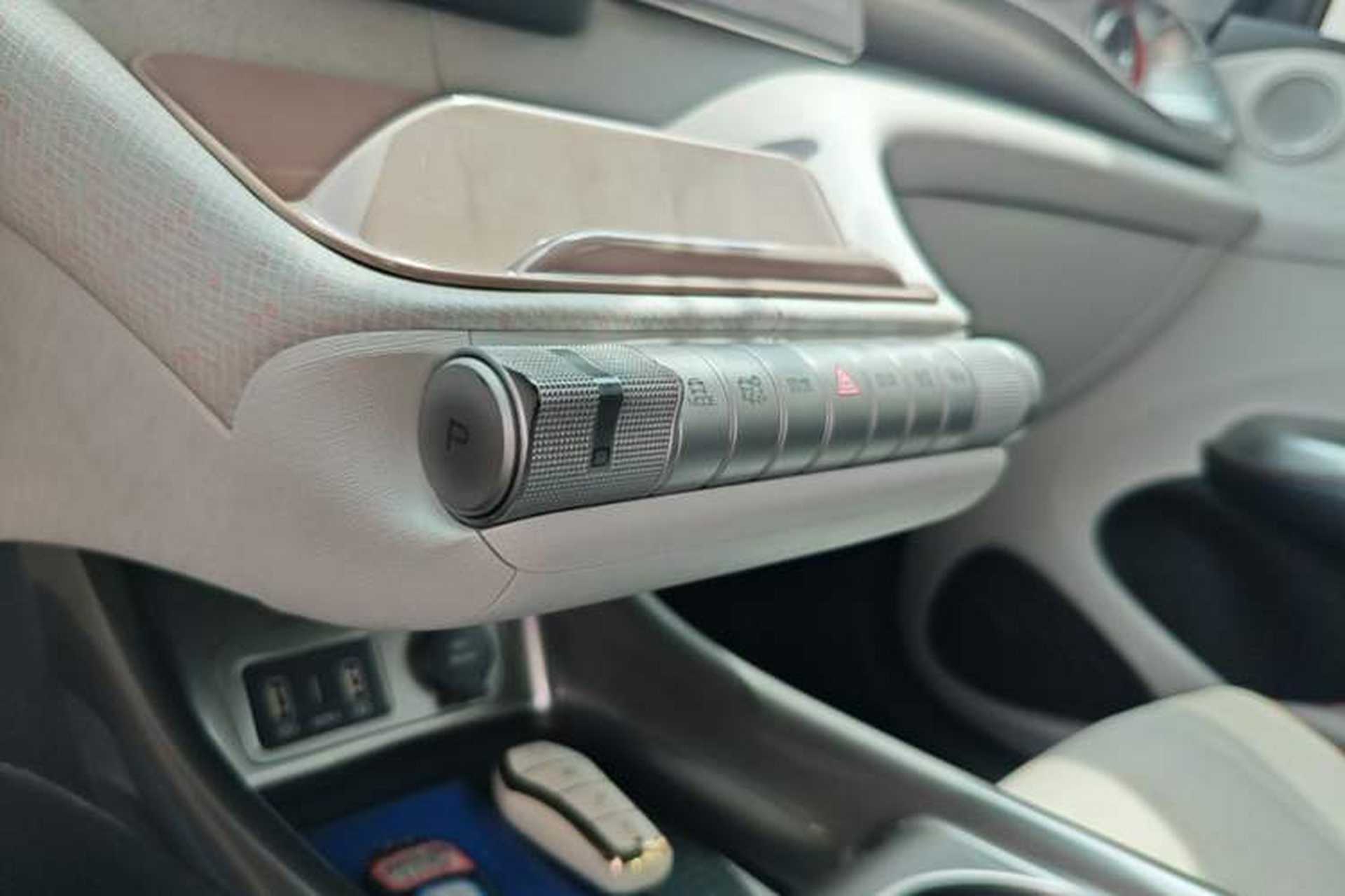 Used BYD Dolphin 2021 405 km Fashion Edition Gear Lever