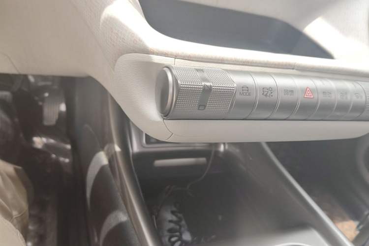 Used BYD Dolphin 2021 405 km Fashion Edition Gear Lever