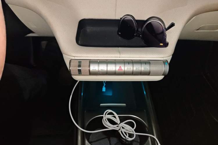 Used BYD Dolphin 2021 405 km Free Version Gear Lever