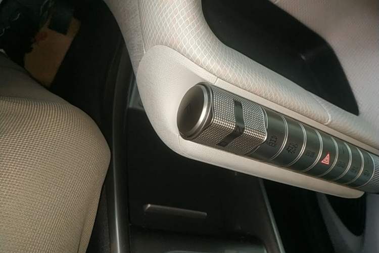 Used BYD Dolphin 2021 405 km Fashion Edition Gear Lever