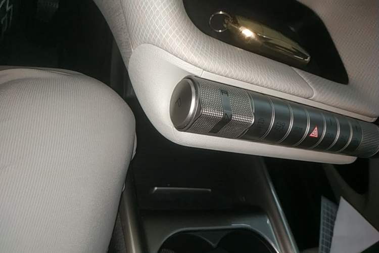 Used BYD Dolphin 2021 405 km Free Version Gear Lever