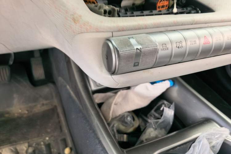 Used BYD Dolphin 2021 405 km Fashion Edition Gear Lever