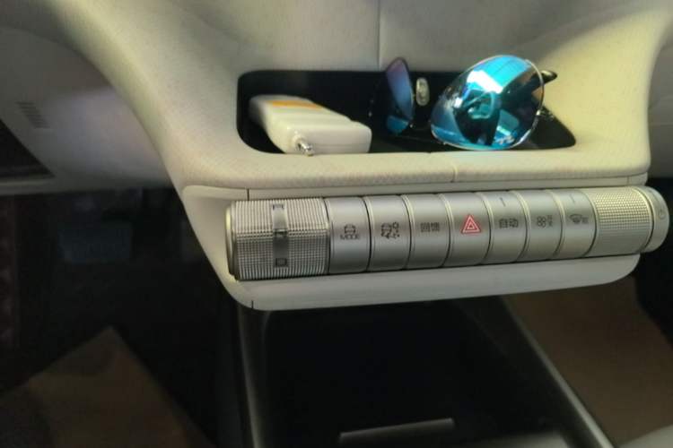 Used BYD Dolphin 2021 405 km Fashion Edition Gear Lever