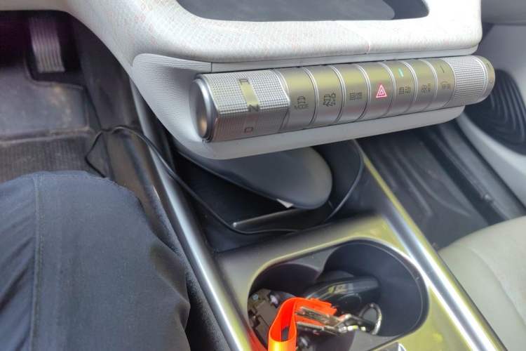 Used BYD Dolphin 2021 405 km Free Version Gear Lever